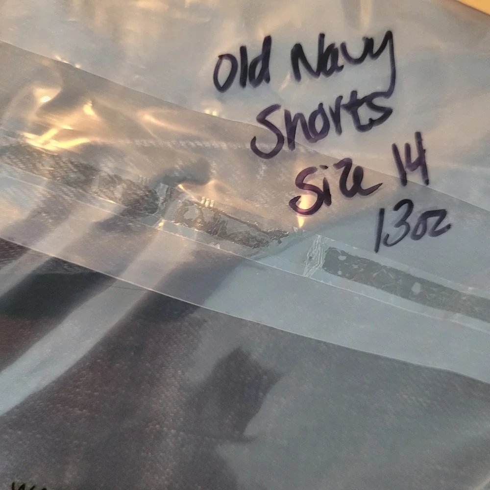 Old Navy Mid-Rise Boyfriend Denim Shorts Faded Black Raw Hem Women's Size 14 NEW